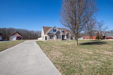 418 Hunters Landing Dr, Manchester, TN 37355 - photo 2