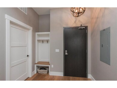 329 12th St SW unit 404, Cedar Rapids, IA 52404 - photo 5