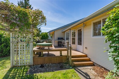 1112 Ridgeway Dr, Lynden, WA 98264 - photo 2