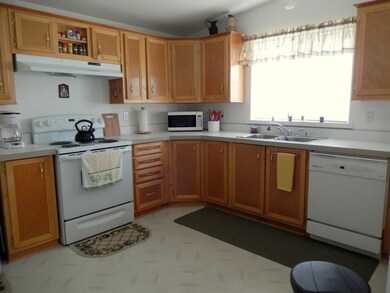Kitchen View2