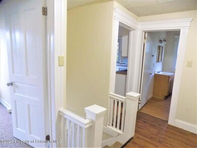 827 N Main 2nd Floor Ave, Scranton, PA 18504 - photo 4
