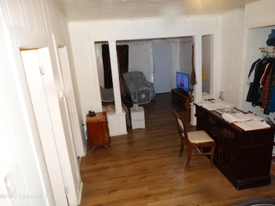 57 Elm St, Troy, NY 12180 - photo 7