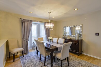 009_Dining Room