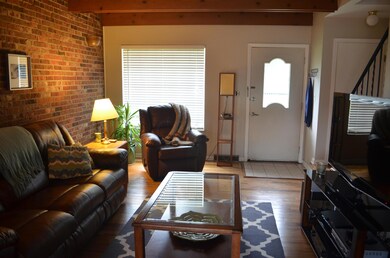 LIVING ROOM 1