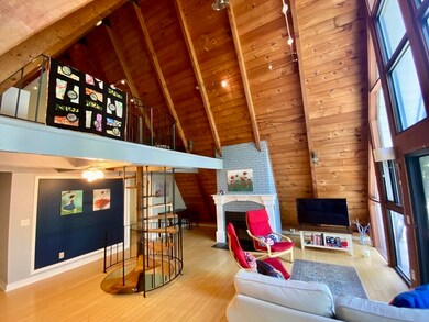 16 Morgan Cir, Amherst, MA 01002 - photo 2