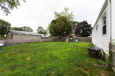 33 Burbank Dr, Warwick, RI 02886 - photo 3