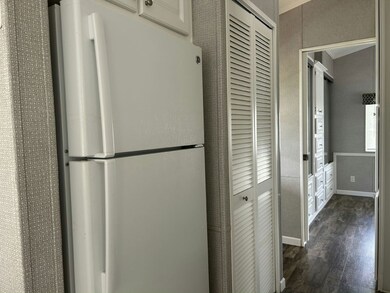 6941 Macdonald Ct unit 14, Zephyrhills, FL 33541 - photo 7