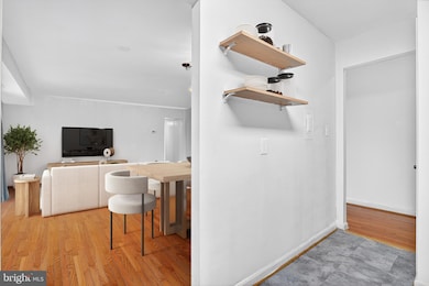 3210 S 28th St unit 403, Alexandria, VA 22302 - photo 4