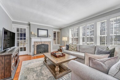 2434 Bryden Rd, Columbus, OH 43209 - photo 3