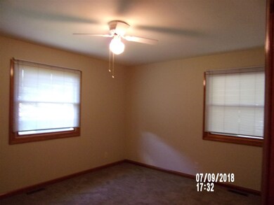 4601 N Tillotson Ave, Muncie, IN 47304 - photo 4
