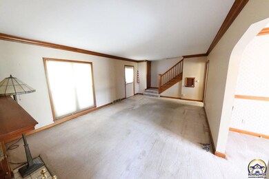 215 SW Hillside Ave, Topeka, KS 66611 - photo 5