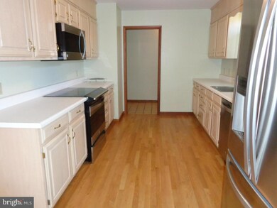 438 Lindman Dr, Chambersburg, PA 17202 - photo 7