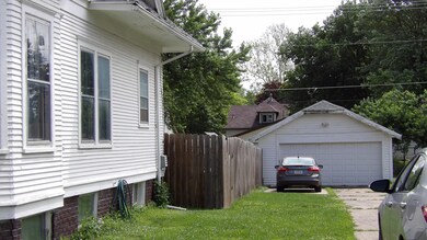 Detached Garage