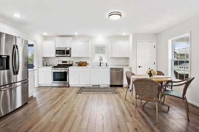 Kitchen/ Dining