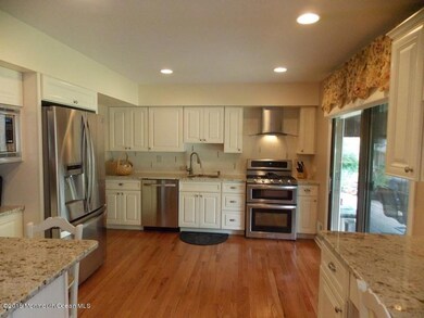 Fantastic Newer Kitchen