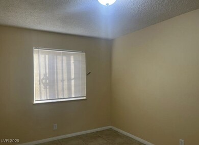 6941 Appleton Dr, Las Vegas, NV 89156 - photo 5