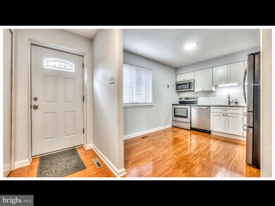 7471 Hickory Log Cir, Columbia, MD 21045 - photo 6