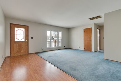 1240 Post Rd, Aurora, IL 60506 - photo 7