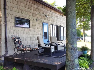Deck.