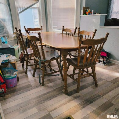 2129 Farnam St, Davenport, IA 52803 - photo 4