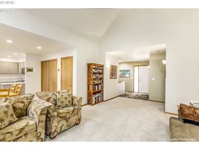 1415 Rosemarie Dr, West Linn, OR 97068 - photo 5