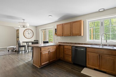 122 Blake Rd, Epping, NH 03042 - photo 5