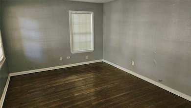 6018 Beldart St, Houston, TX 77033 - photo 3