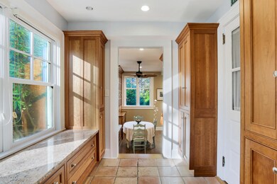 26 Hassake Rd Old Greenwich CT-large-014