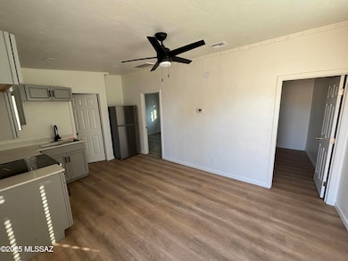 326 E Prince Rd unit 3, Tucson, AZ 85705 - photo 3