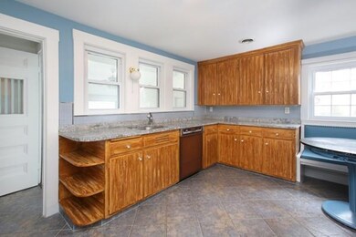 43 Arapahoe Rd, West Newton, MA 02465 - photo 4