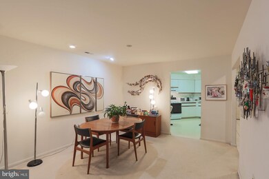 3031 Fallstaff Rd unit 102C, Baltimore, MD 21209 - photo 3