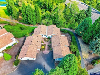 2858 Oakcrest Dr NW unit 9, Salem, OR 97304 - photo 6