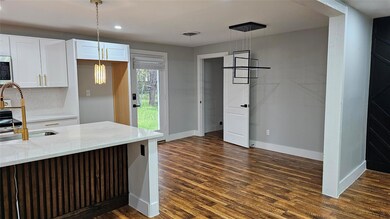 2019 N Main St, Bonham, TX 75418 - photo 6