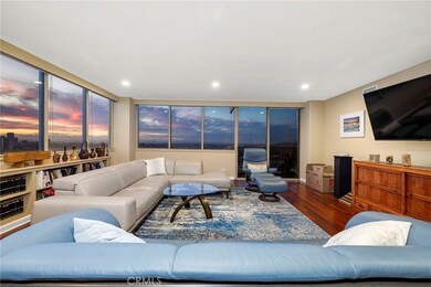 Large living space for entertainment