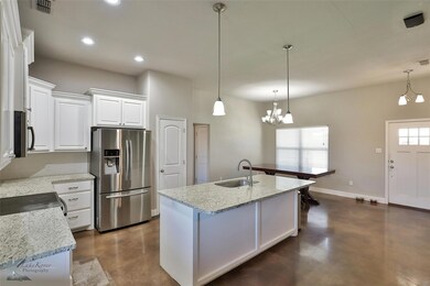 220 Foxtrot Ln, Abilene, TX 79602 - photo 7