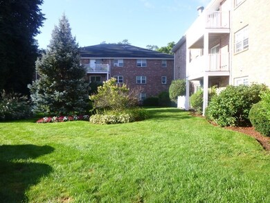 5 Karen Cir unit 11, Billerica, MA 01821 - photo 4