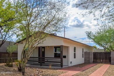 2520 N Mitchell St, Phoenix, AZ 85006 - photo 6