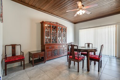 8522 Classic Oaks Ln, San Antonio, TX 78255 - photo 6