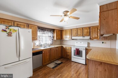 825 Woodchuck Dr, Mount Laurel, NJ 08054 - photo 6