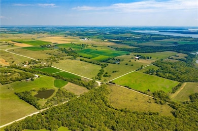 134 N 1150 Rd, Berryton, KS 66409 - photo 2