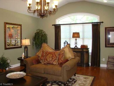 229 Landis Ct unit 13, Asheboro, NC 27203 - photo 4