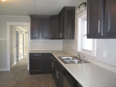 9 Pierce St, Concord, NH 03301 - photo 6