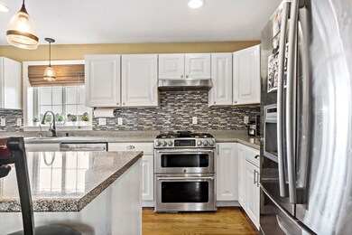 318 Purchase St, Middleboro, MA 02346 - photo 5