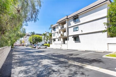 17735 Kinzie St unit 112, Northridge, CA 91325 - photo 7