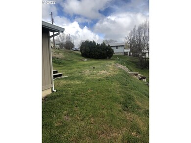 338 NW 14th St, Pendleton, OR 97801 - photo 4
