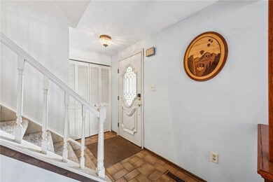 456 Oaklawn Dr, Pittsburgh, PA 15241 - photo 5