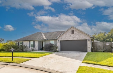 201 Ashton Oaks Ln, Luling, LA 70070 - photo 2