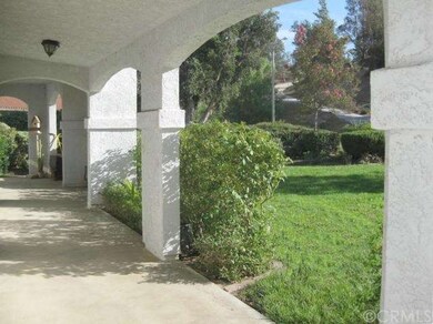 arches leading to the front door