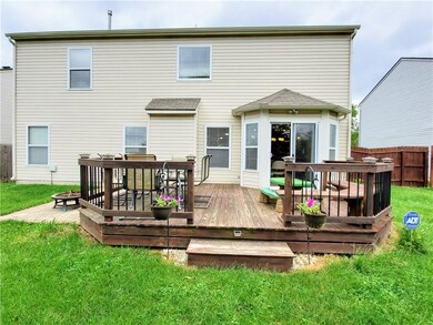 2634 Monarchy Ln, Greenwood, IN 46143 - photo 3