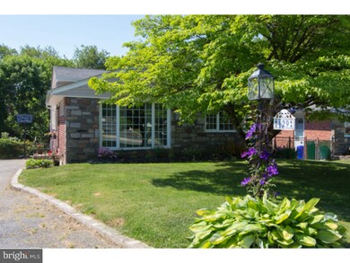 129 Greenbrier Ln, Havertown, PA 19083 - photo 3